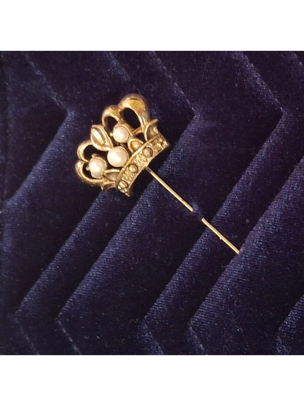 Crown Stick Pin Vintage Gold